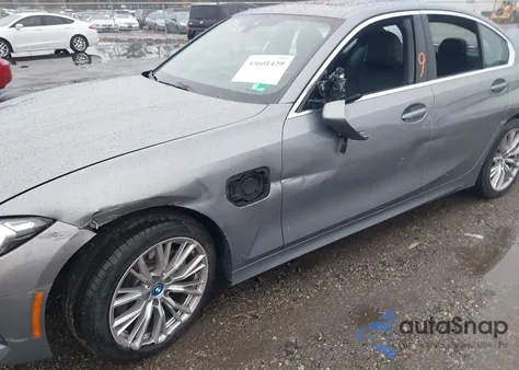 2024 BMW 330E xDrive z USA, uszkodzony, nr VIN 3MW39FS04R8E12425